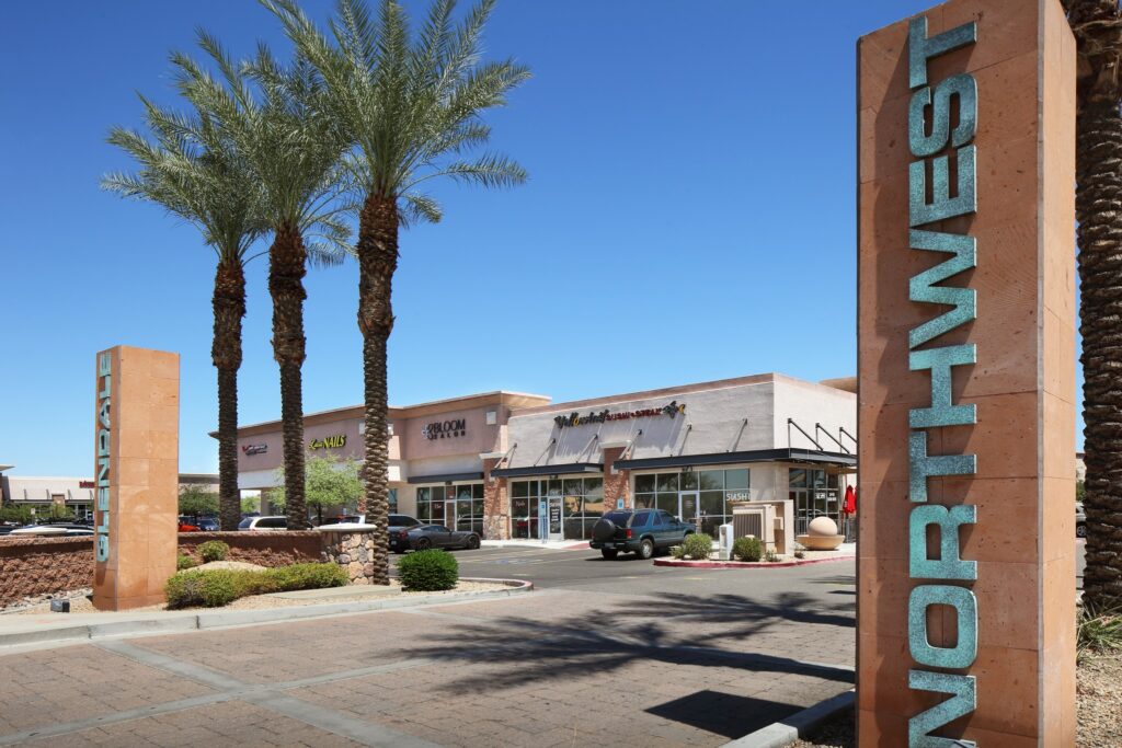 LevRose facilitates retail space sale in Glendale